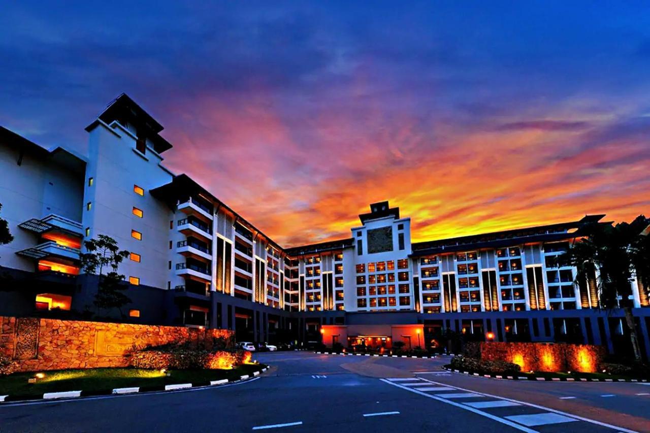 【Amazing】Pool View 2Br Suite @ Pulai Springs Resort Skudai Ngoại thất bức ảnh